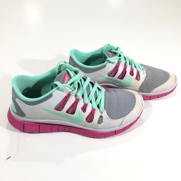 NIKE FREE 5.0 + REFLECTIVE RUNNING SHOE SZ 9 - Picture 2 of 6